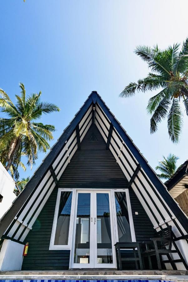 Sanctum Dive Bungalows With Private Pool 길리트라왕안 외부 사진