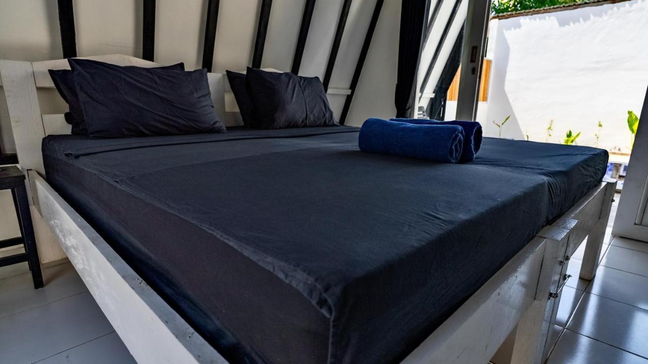 Sanctum Dive Bungalows With Private Pool 길리트라왕안 외부 사진